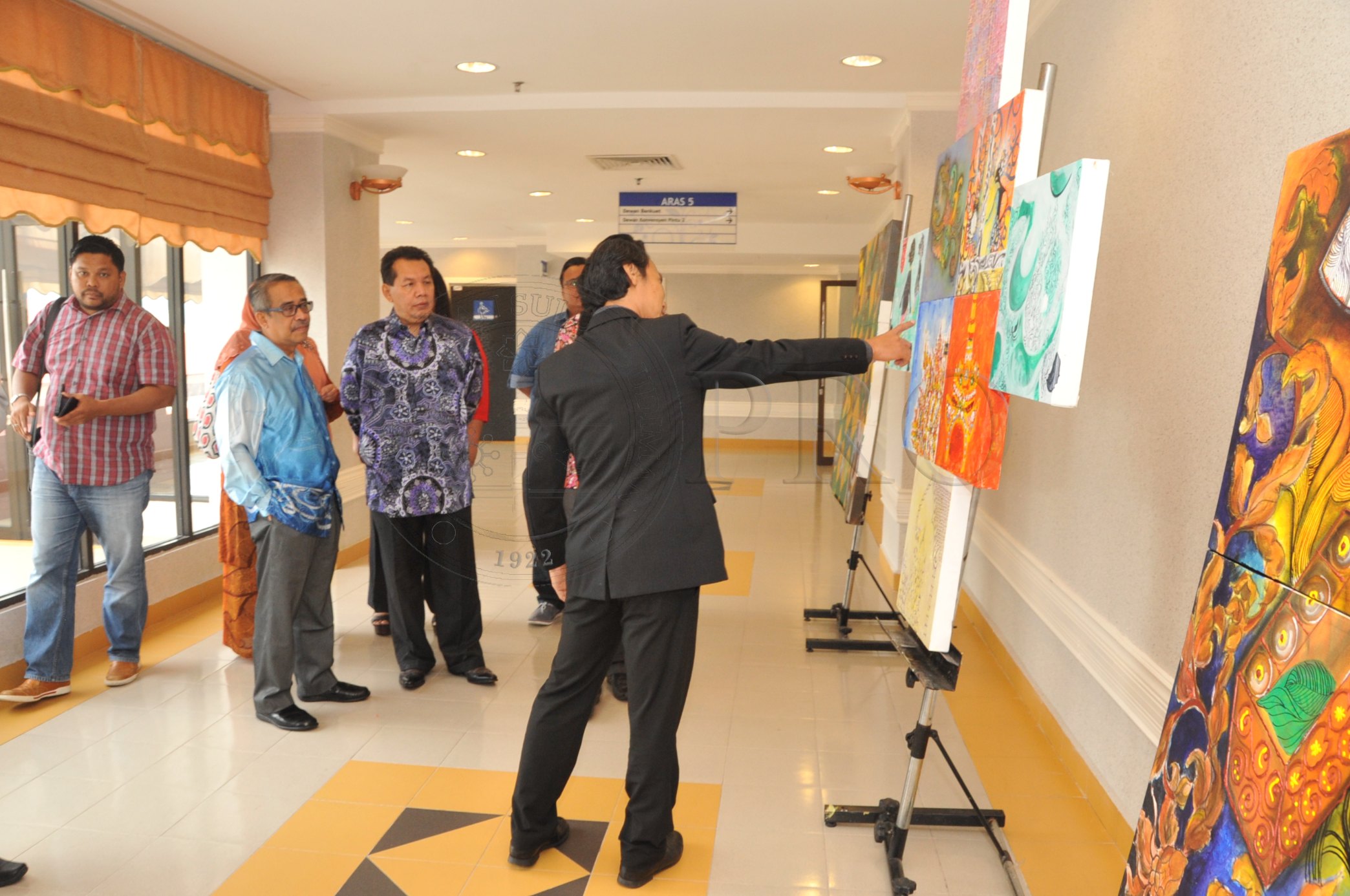 PRO 14 45 THAKSIN PRO 5856